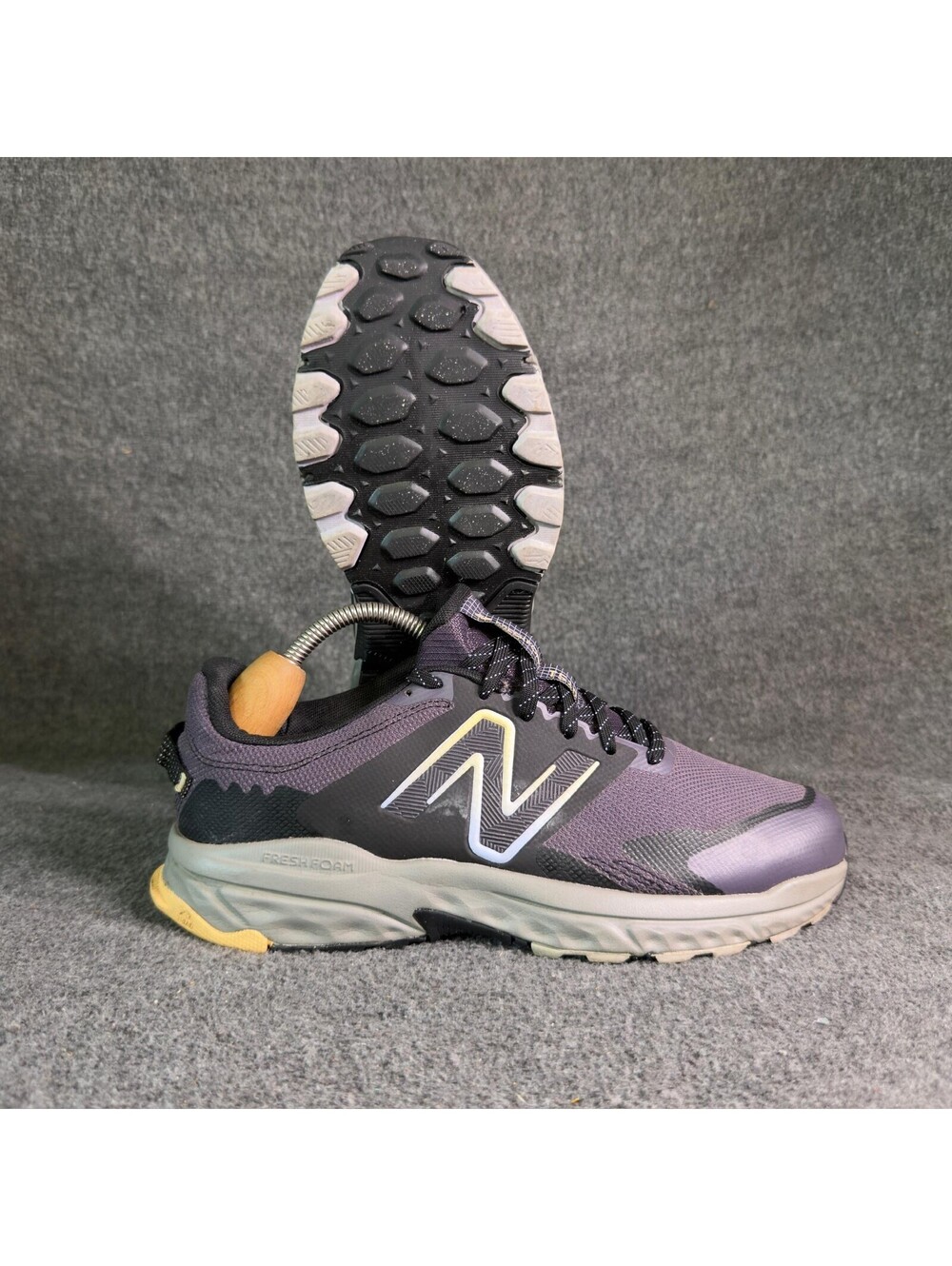New Balance Fresh Foam 510v6 Burgundy Trail Running Womens Sz 10 WT510MP6